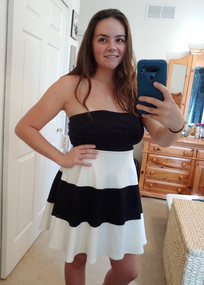 (SOLD) MOD Striped Tube Fit & Flare Mini Dress - Picture 2 of 9